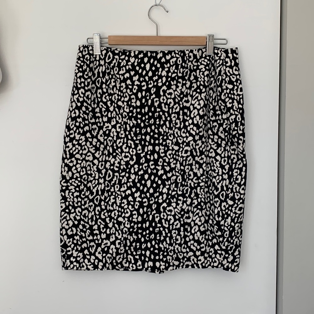 Banana Republic Leopard Print Pencil Skirt Size 8